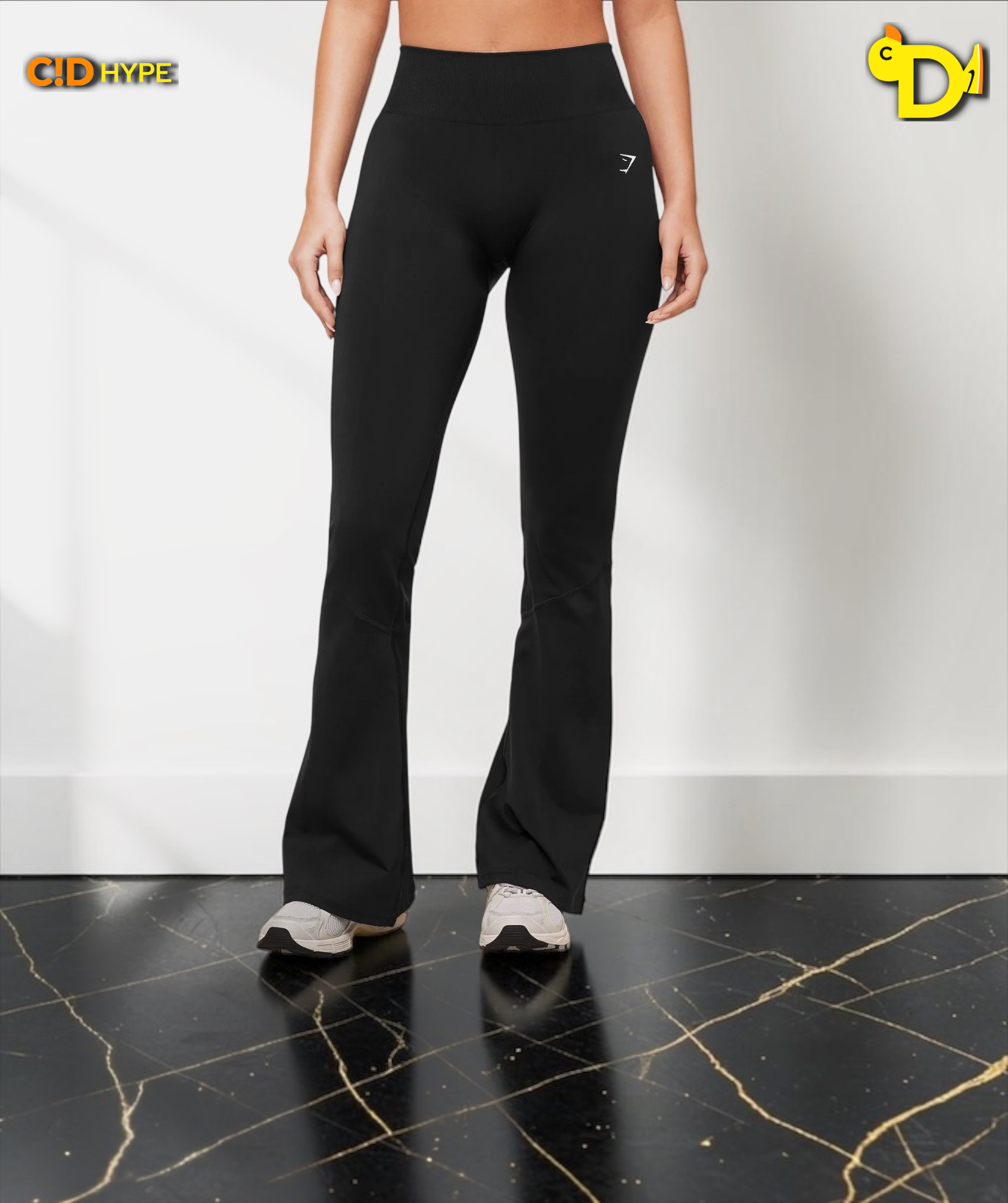 Light Hold Flared Leggings 