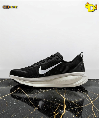 Nike Vomero 18 "Black Coconut Milk"