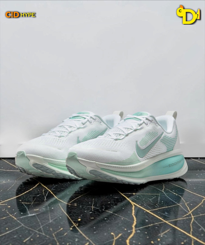 Nike Vomero 18 "White Bleached Turquesa"
