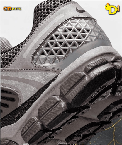 Nike Zoom Vomero 5 "Grey Black Cave Stone"