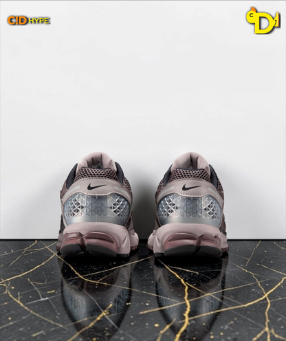 Nike Zoom Vomero 5 "Grey Black Cave Stone"