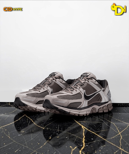 Nike Zoom Vomero 5 "Grey Black Cave Stone"
