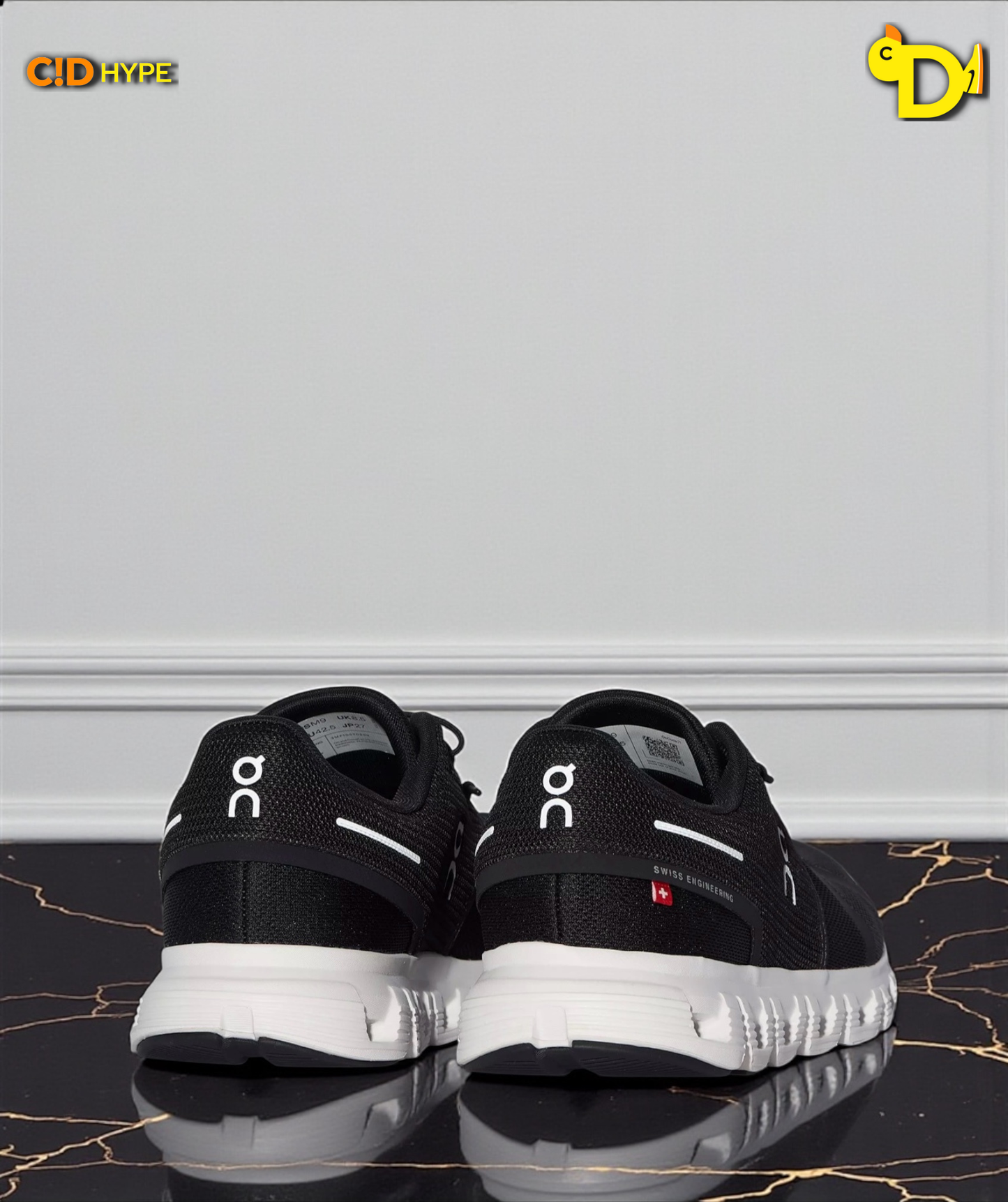 On Cloud 6 "Black/White"