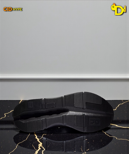 On Cloudnova 2 "Black/Black"