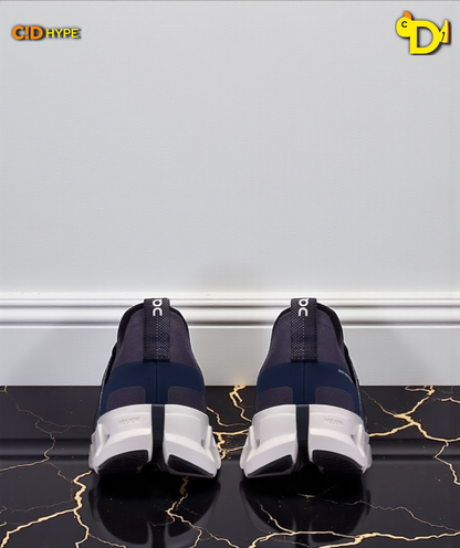 On Cloudswift 4 "Navy/Ink"