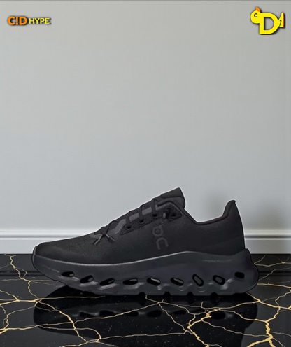 On Cloudtilt "Black/Black"