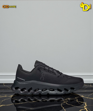 On Cloudtilt "Black/Black"