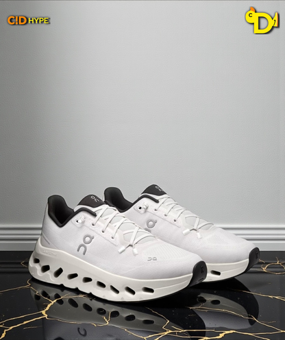 On Cloudtilt "Ice/Pearl"