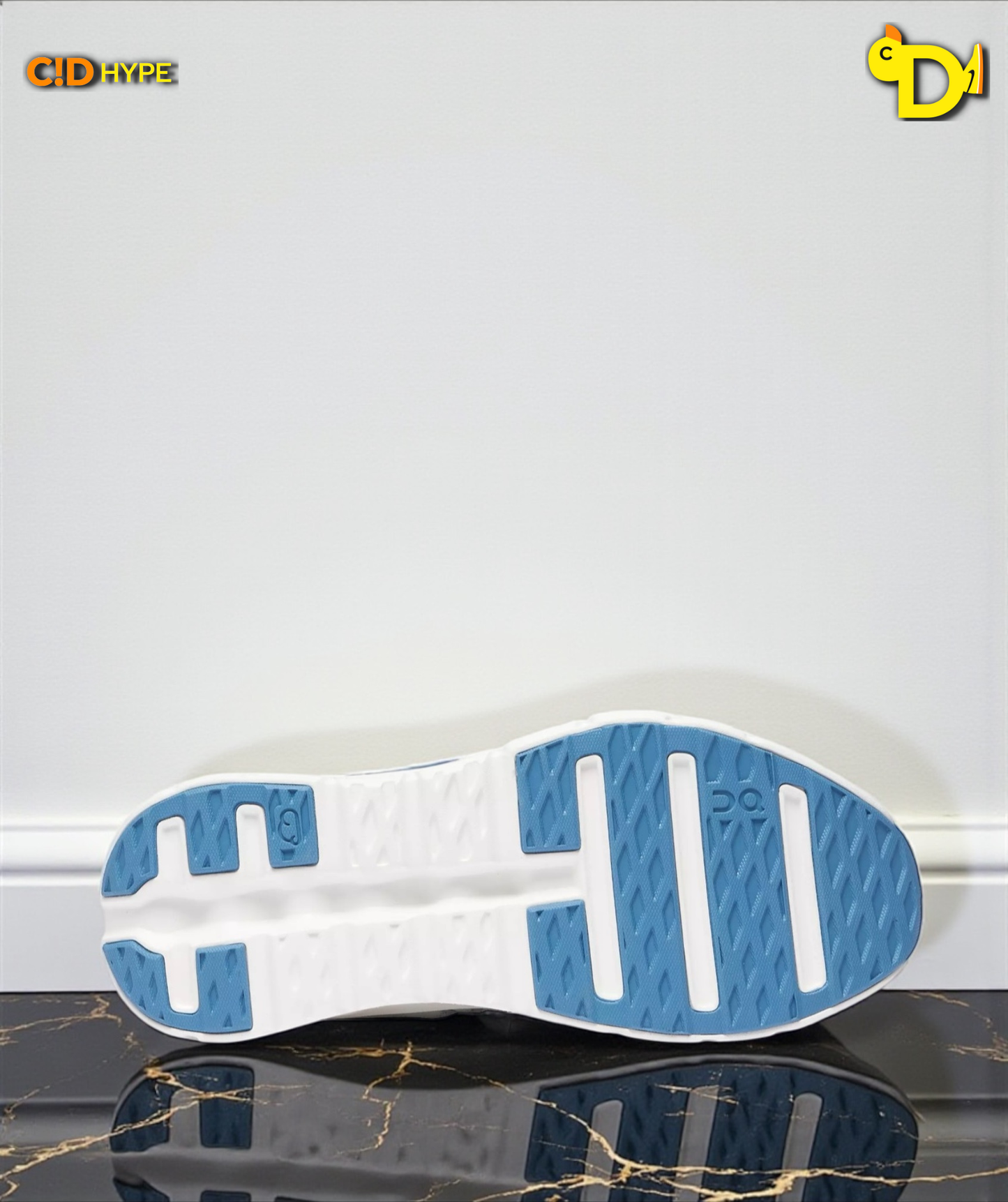 On Cloudtilt "Ivory/Tempest"