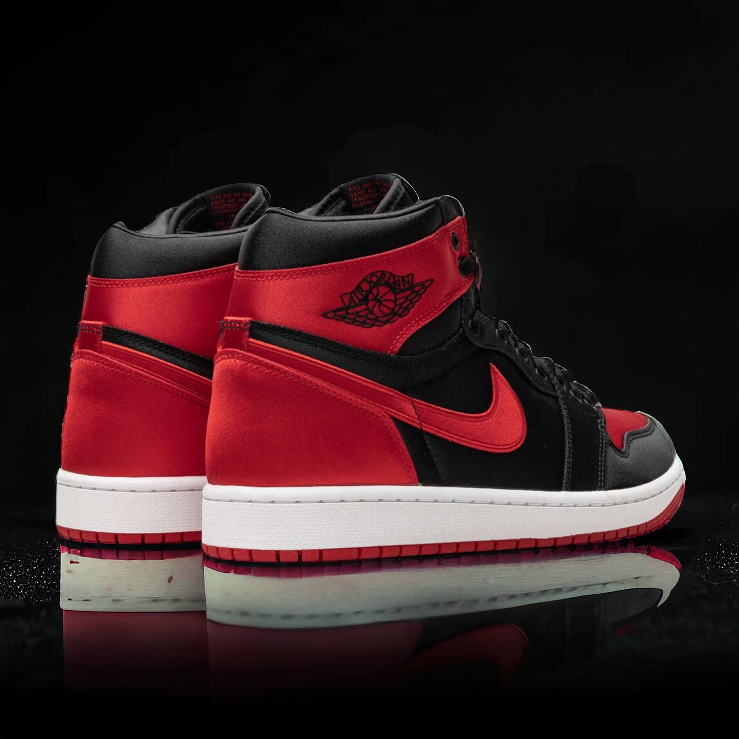 Jordan 1 Retro High OG "Satin Bred" (Mujer)