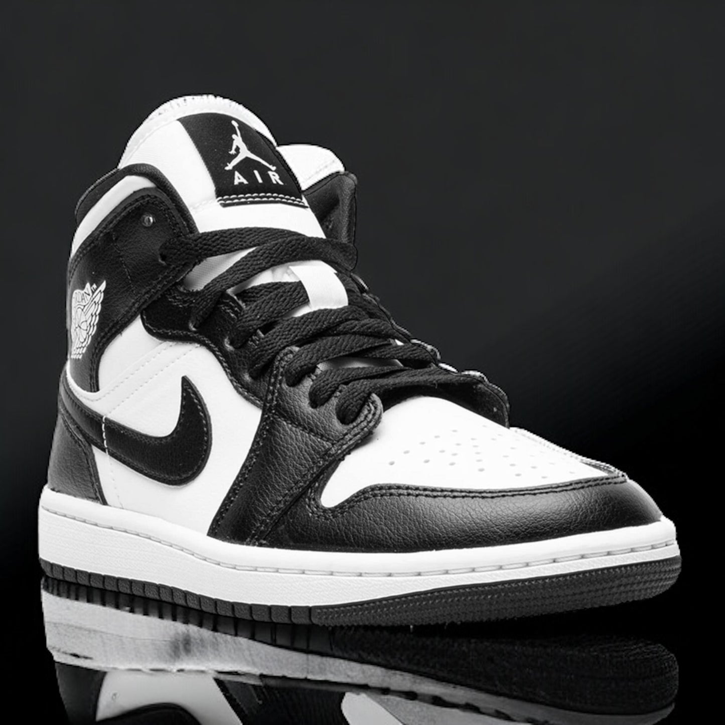 Jordan 1 Mid "Panda"