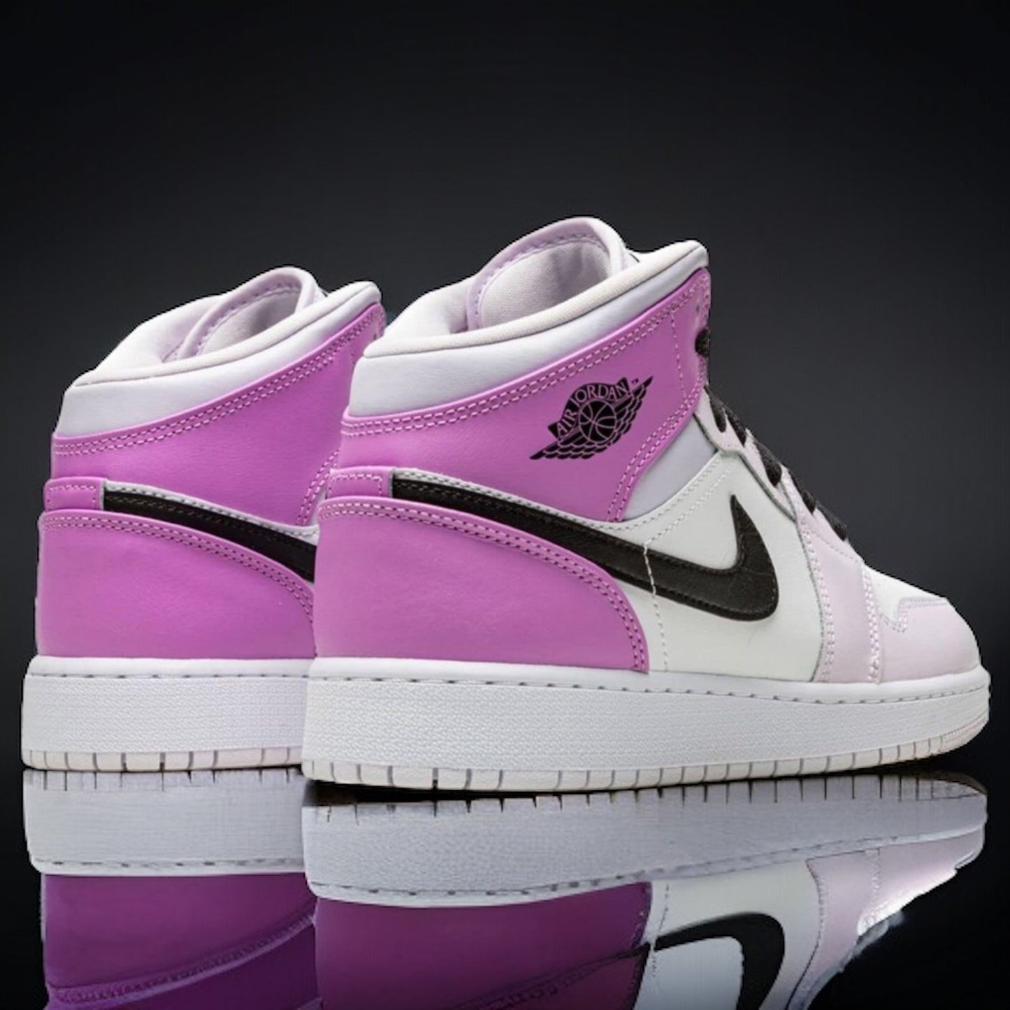 Jordan 1 Mid "Barely Grape" (GS)