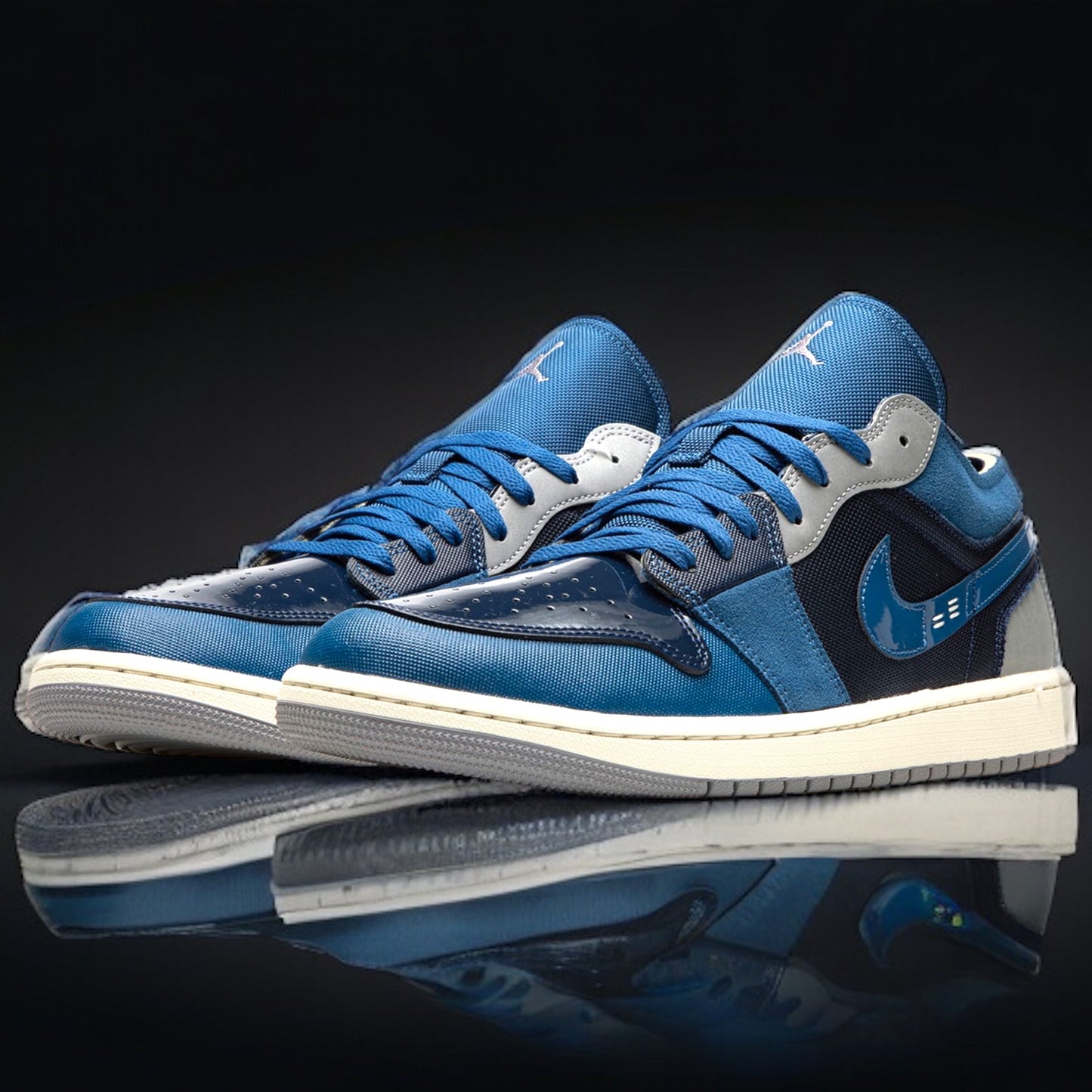 Jordan 1 Low SE Craft "Obsidian"