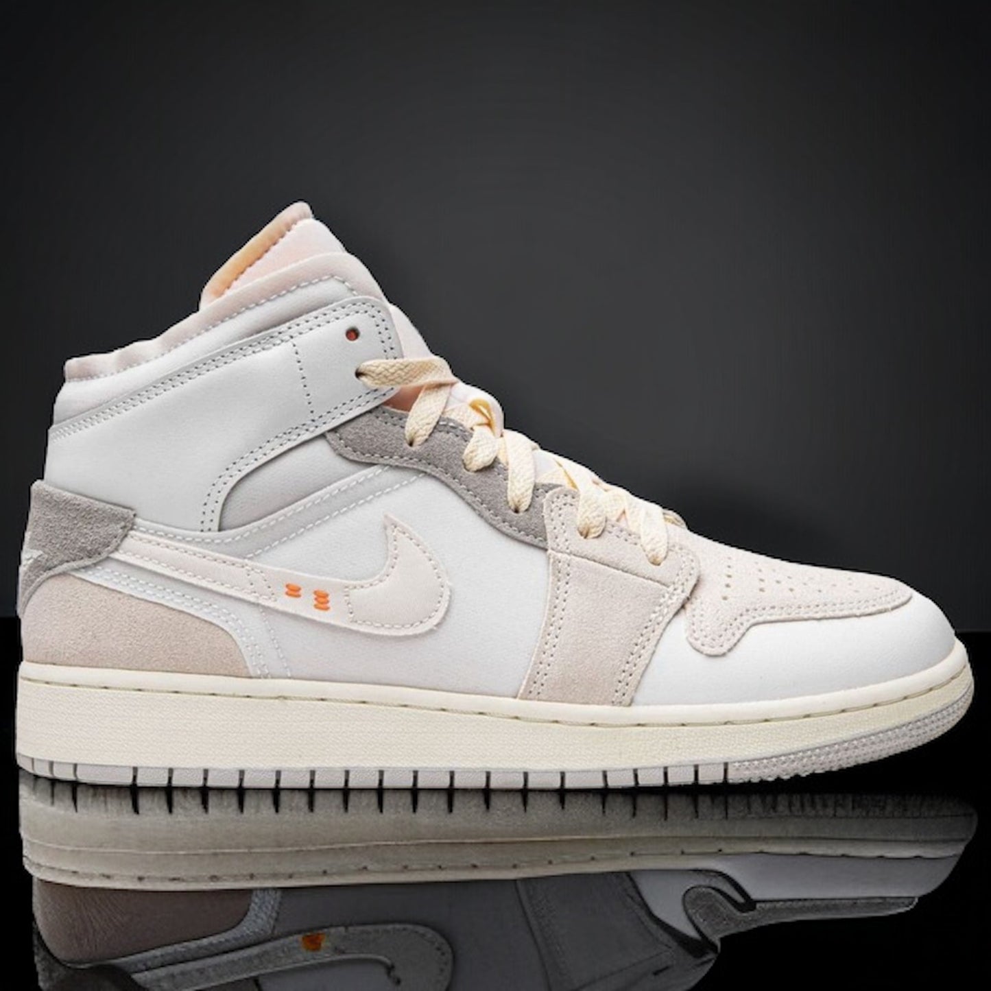 Jordan 1 Mid SE Craft "Inside Out White Grey" (GS)