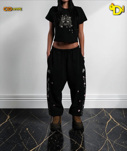SSDDNFGU Metal "Timeless" Tee in Black