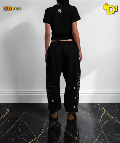 SSDDNFGU Metal "Timeless" Tee in Black