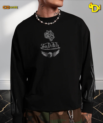Take-Off Grunge Mid-Length Raw Hem LS Tee in Black