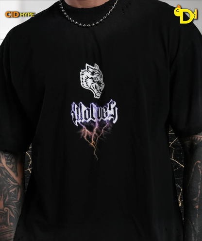 Wolves Lightning Distressed Grunge Tee in Black Drift Wash