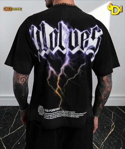 Wolves Lightning Distressed Grunge Tee in Black Drift Wash