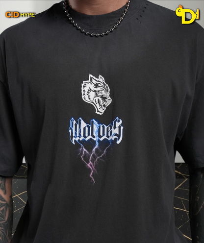 Wolves Lightning Distressed Grunge Tee in Wolf Gray Drift Wash