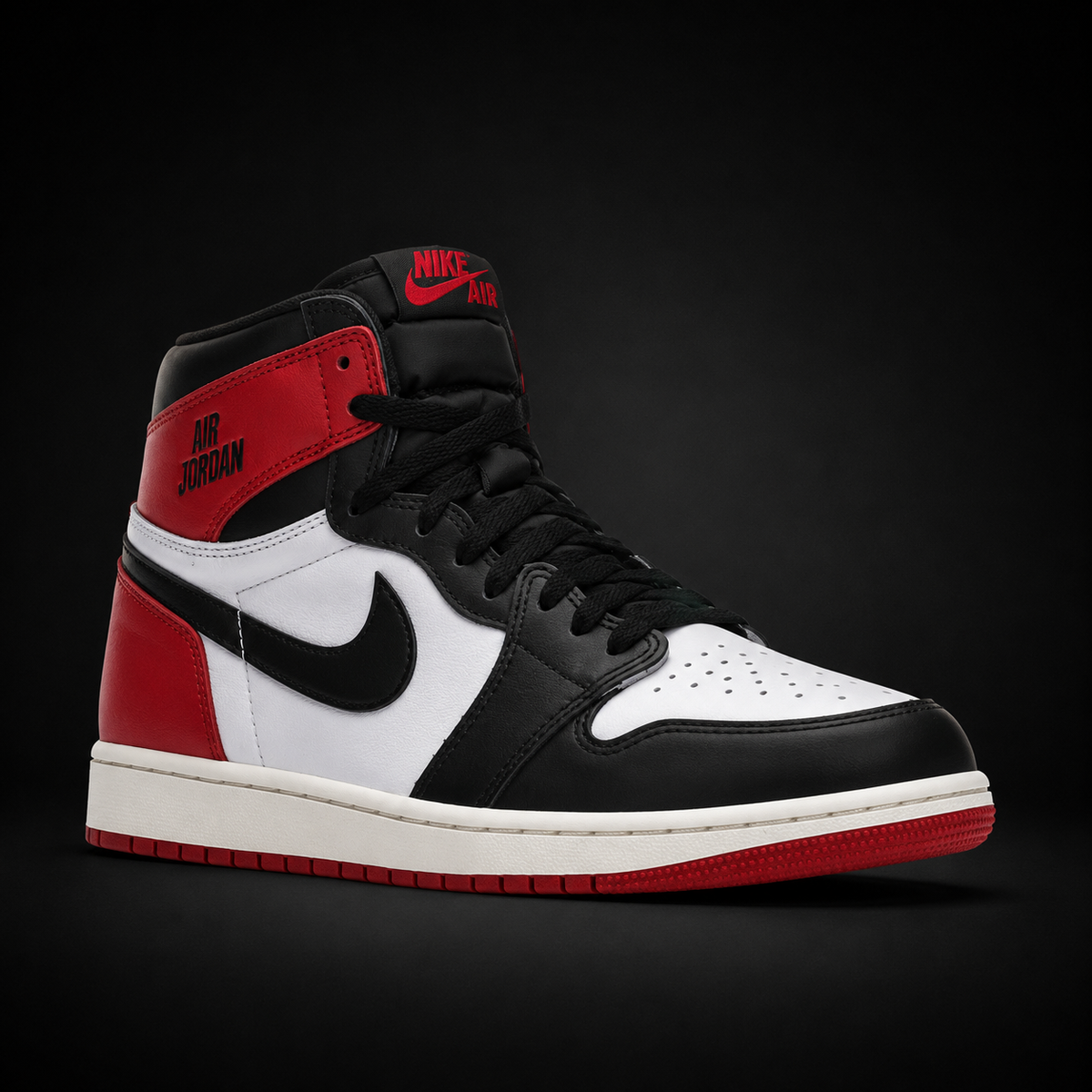 Air Jordan 1 High OG Black Toe Reimagined, vista frontal — Crazy!Duck Hype