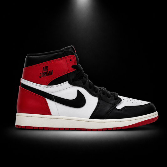 Air Jordan 1 High OG Black Toe Reimagined, vista lateral — Crazy!Duck Hype