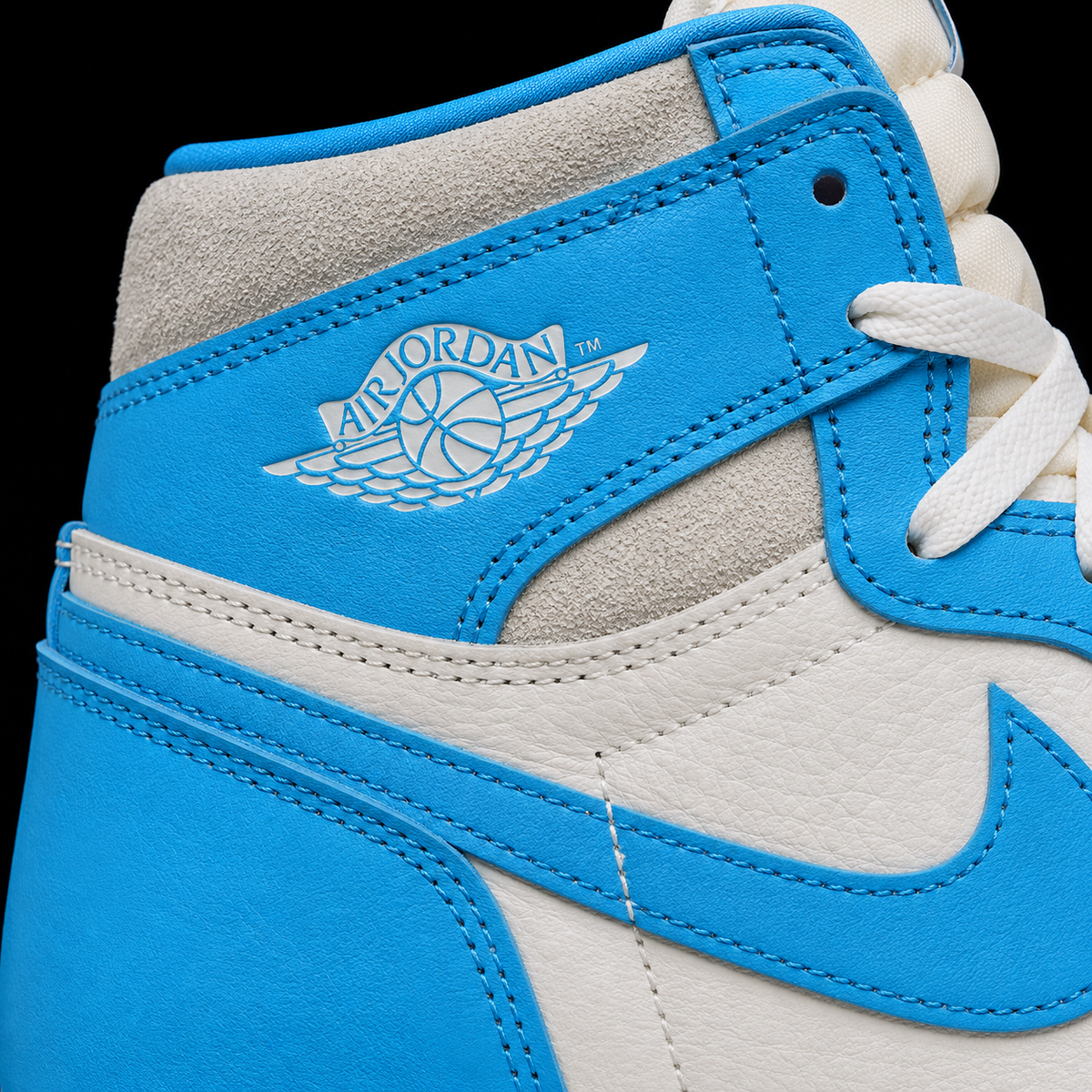 Air Jordan 1 High OG UNC Reimagined, detalle de logo y material — Crazy!Duck Hype