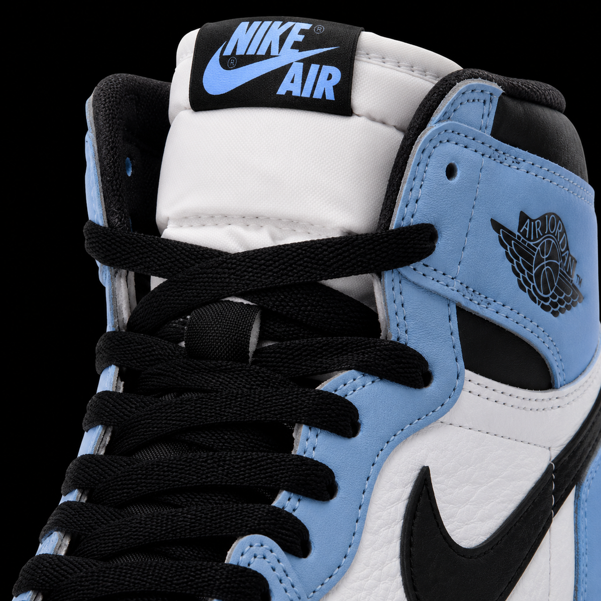 Air Jordan 1 High OG University Blue, detalle de agujetas — Crazy!Duck Hype
