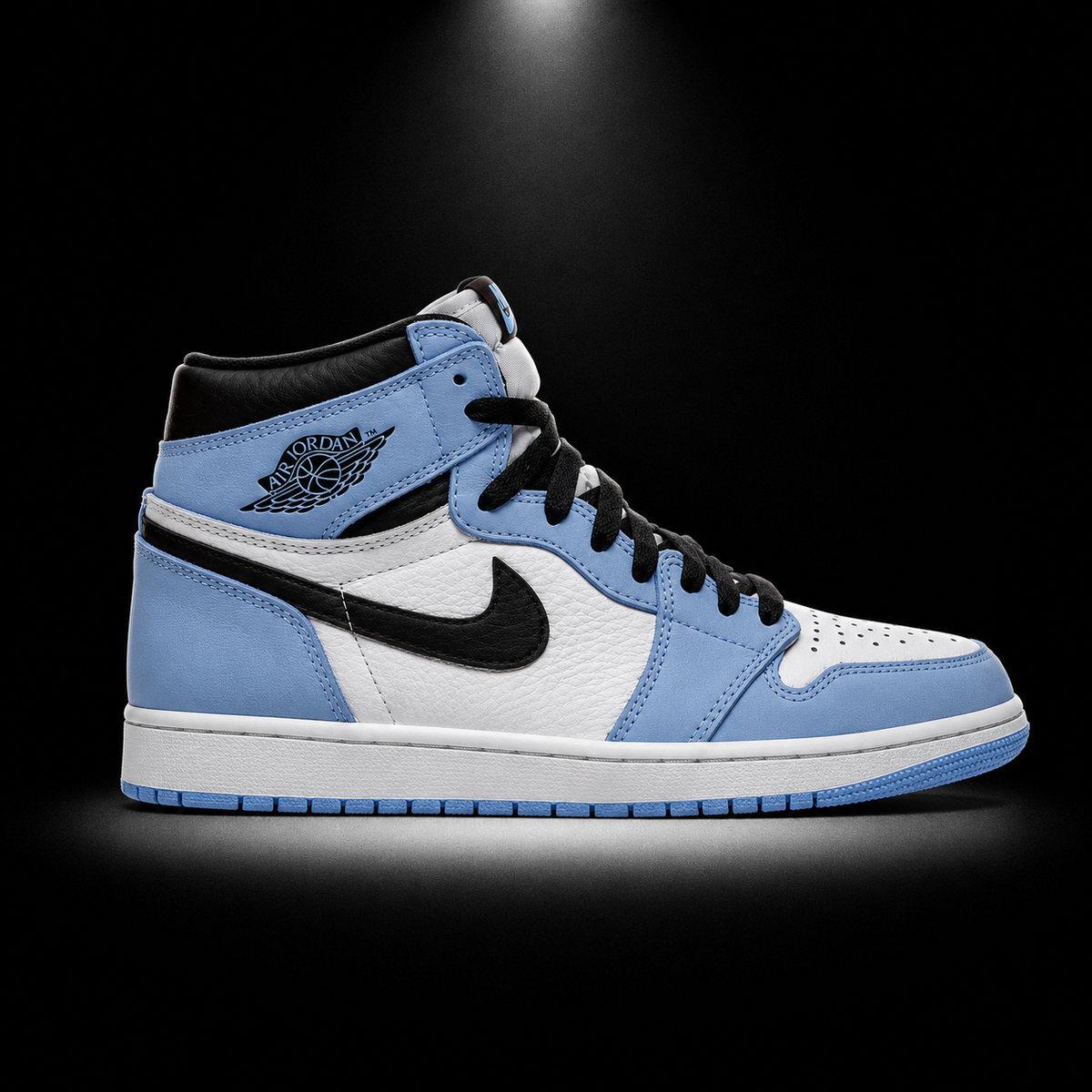 Air Jordan 1 High OG University Blue, vista lateral — Crazy!Duck Hype