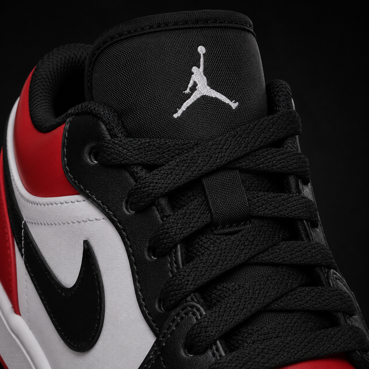 Air Jordan 1 Low Bred Toe, detalle de agujetas — Crazy!Duck Hype
