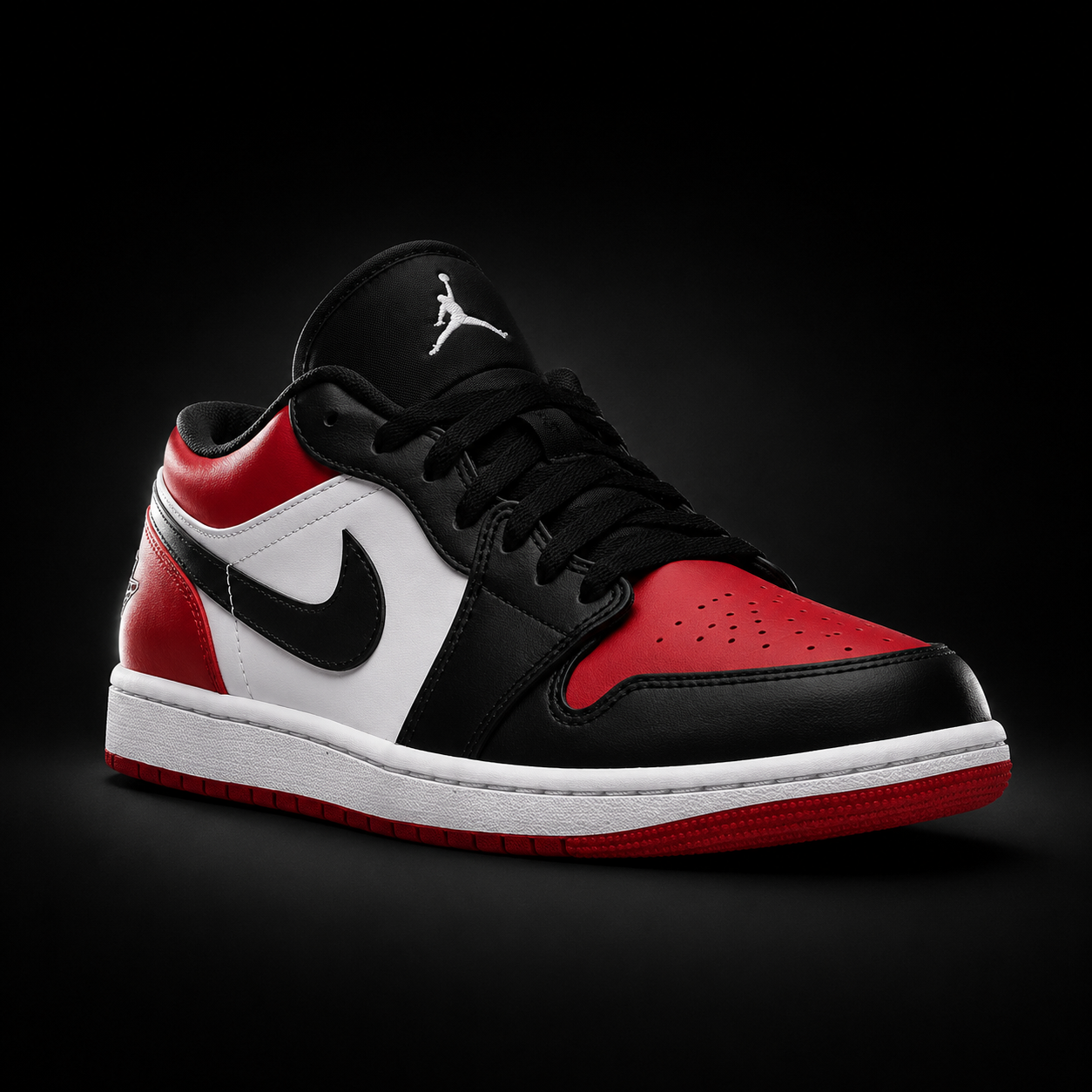 Air Jordan 1 Low Bred Toe, vista frontal — Crazy!Duck Hype