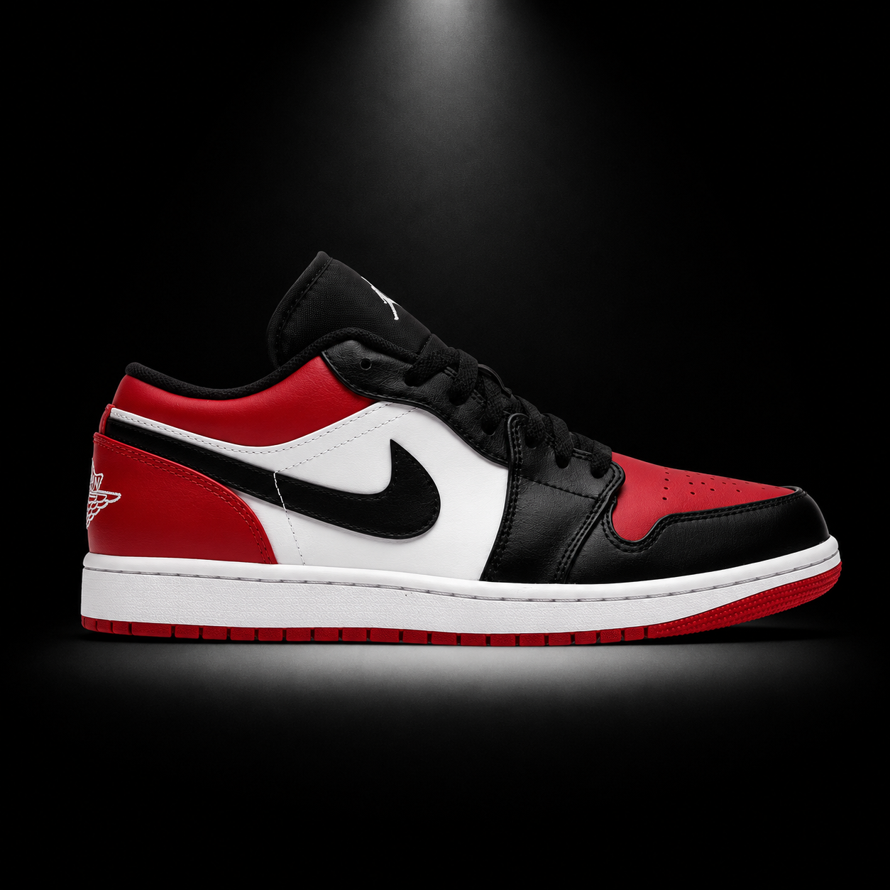 Air Jordan 1 Low Bred Toe, vista lateral — Crazy!Duck Hype