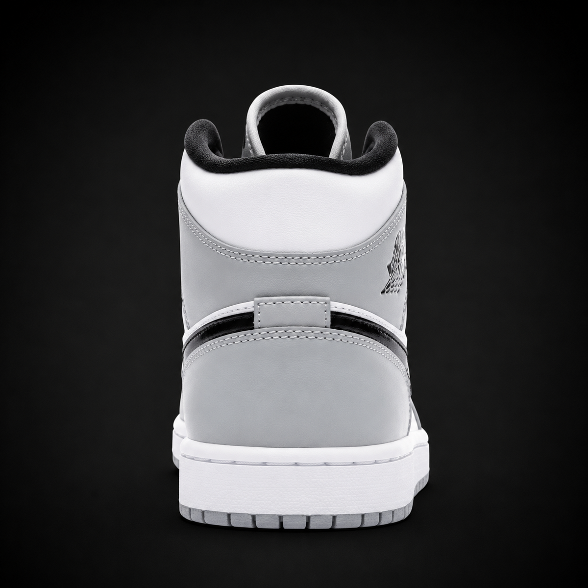 Air Jordan 1 Mid Light Smoke Grey, vista trasera — Crazy!Duck Hype