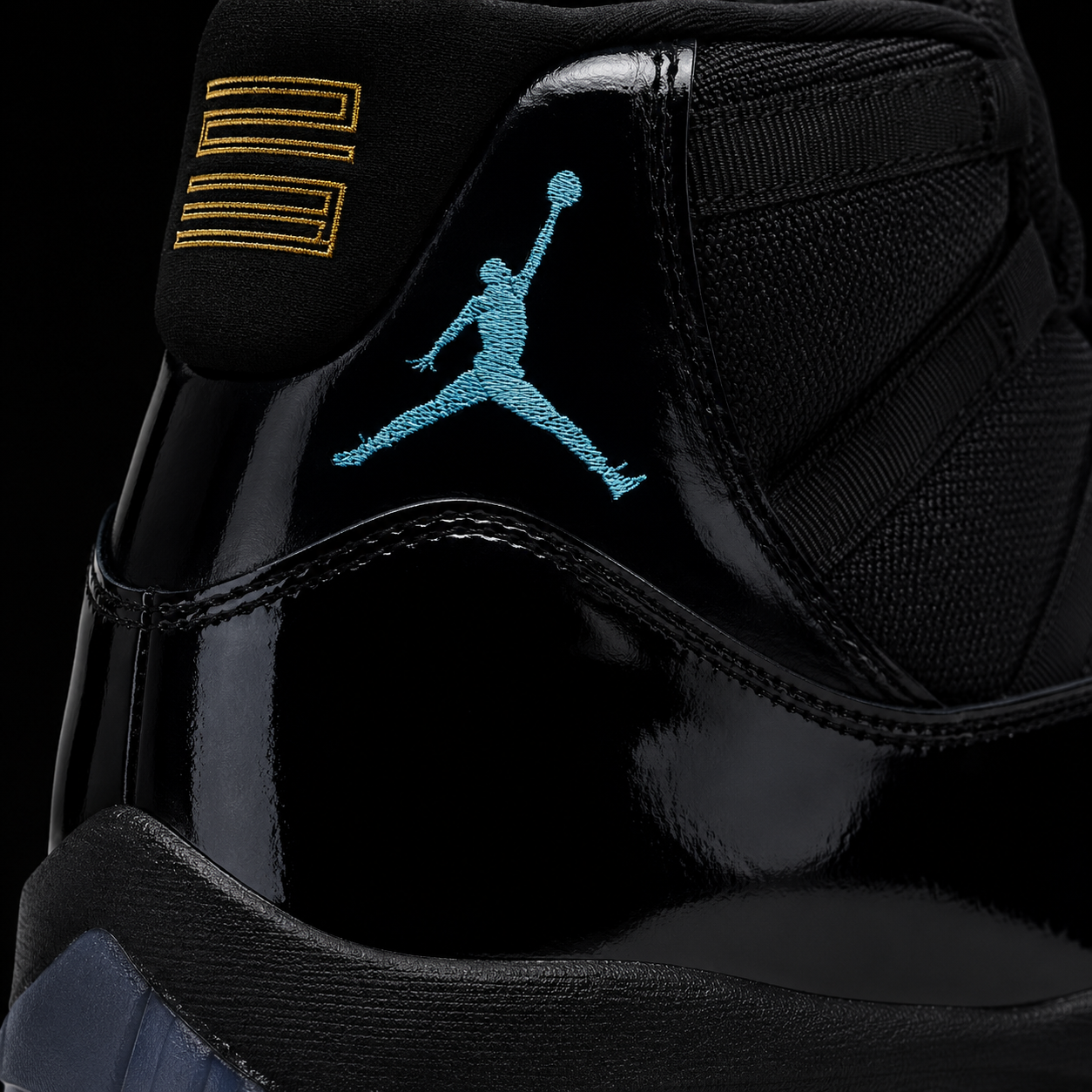 Air Jordan 11 Retro Gamma Blue, detalle de logo y material — Crazy!Duck Hype