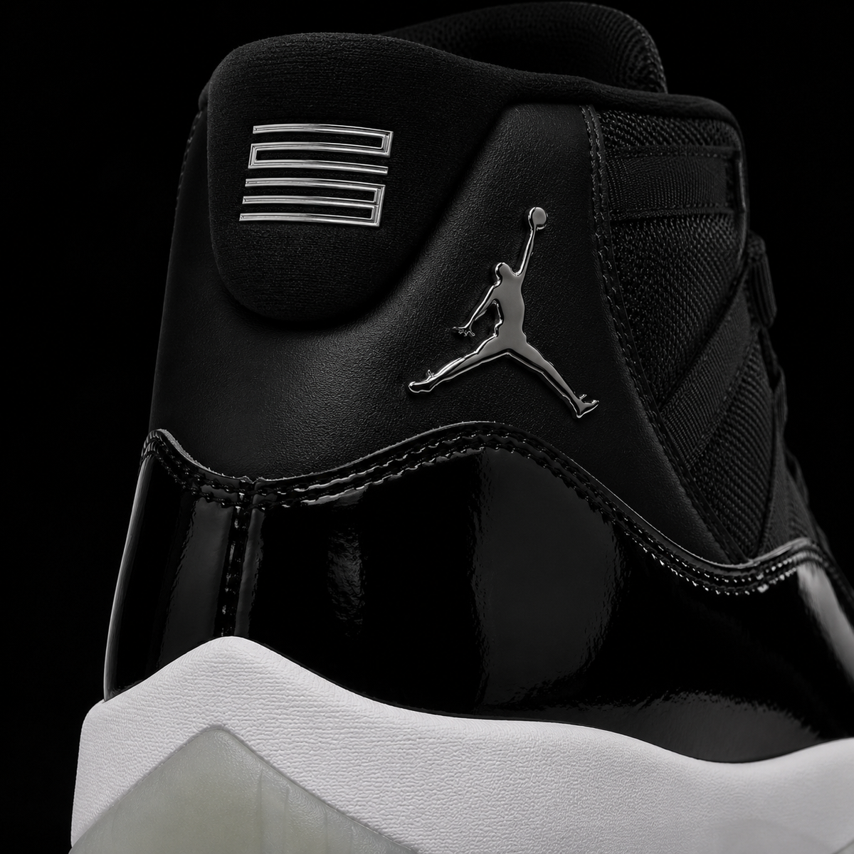 Air Jordan 11 Retro Jubilee 25th Anniversary, detalle de logo y material — Crazy!Duck Hype