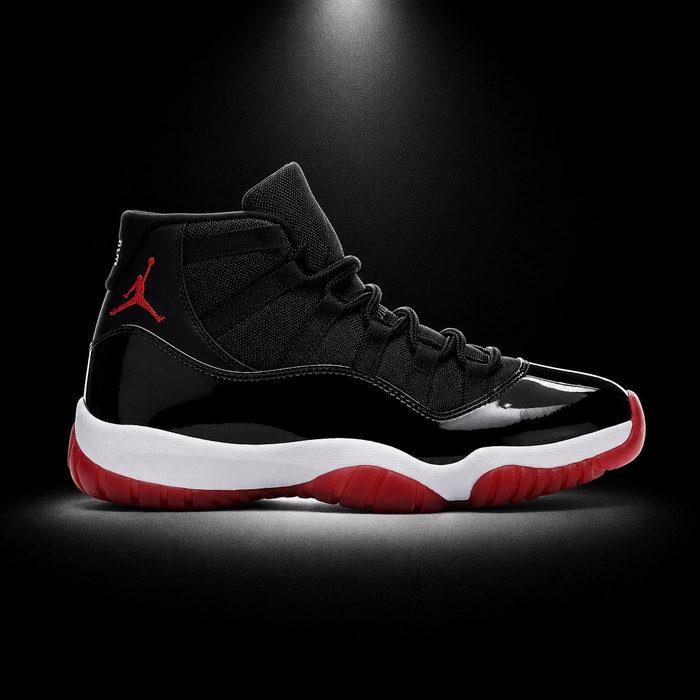 Air Jordan 11 Retro Playoffs Bred, vista lateral — Crazy!Duck Hype