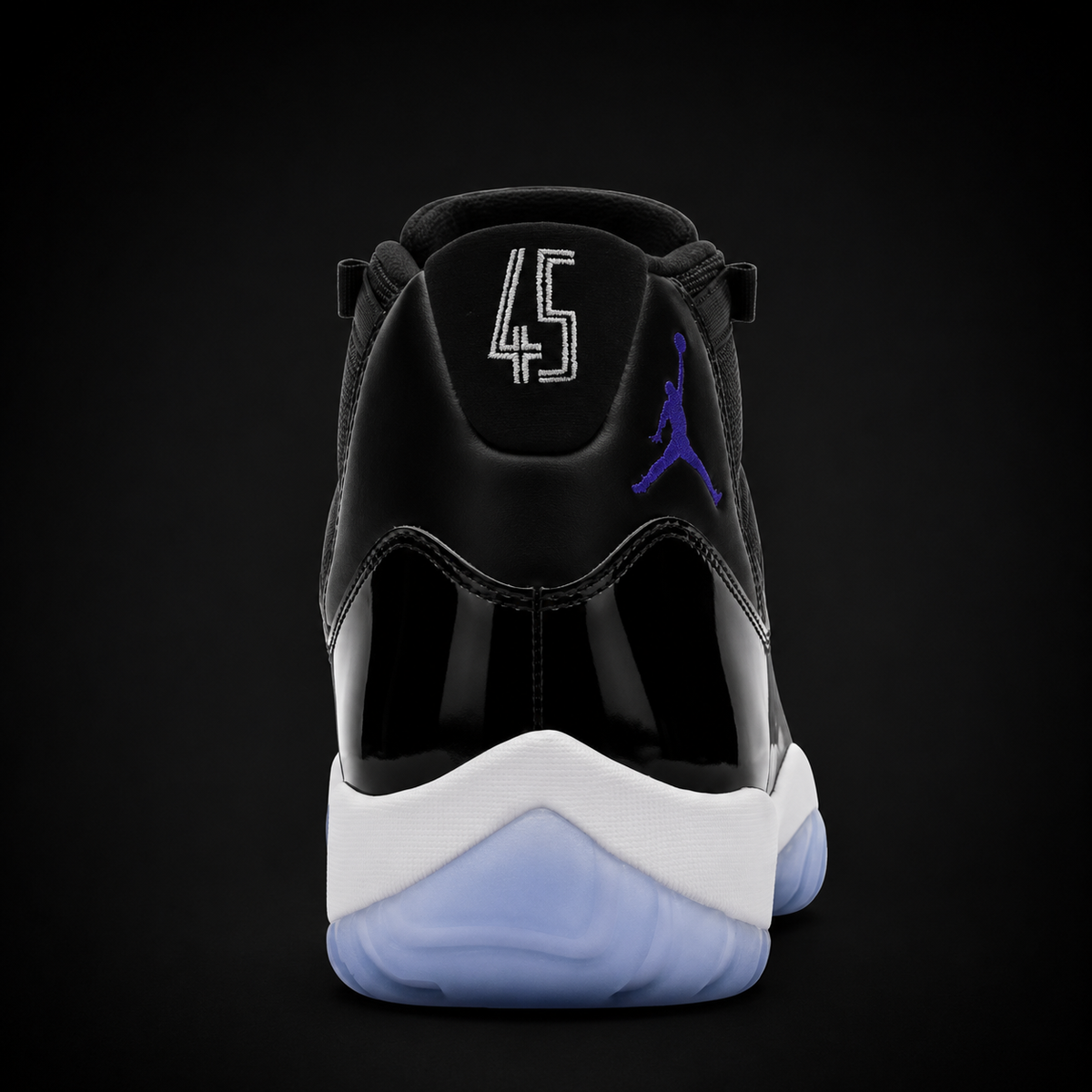 Air Jordan 11 Retro Space Jam, vista trasera — Crazy!Duck Hype
