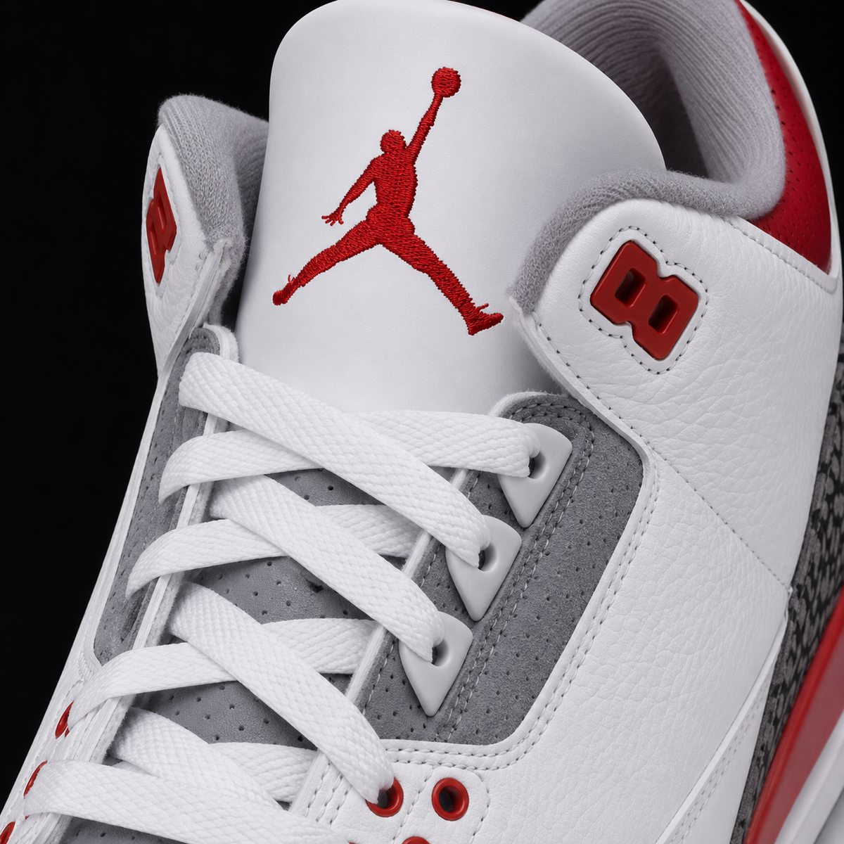 Air Jordan 3 Retro Fire Red, detalle de agujetas — Crazy!Duck Hype