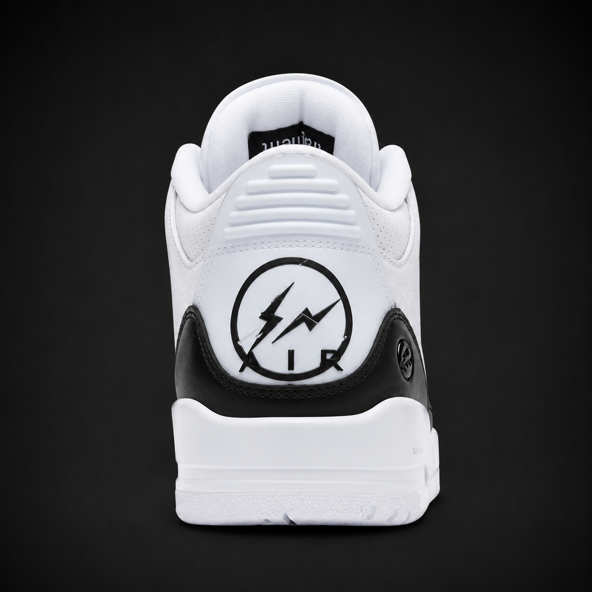 Air Jordan 3 Retro Fragment, vista trasera — Crazy!Duck Hype