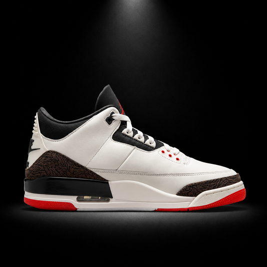 Air Jordan 3 Retro Sail and University Red, vista lateral — Crazy!Duck Hype