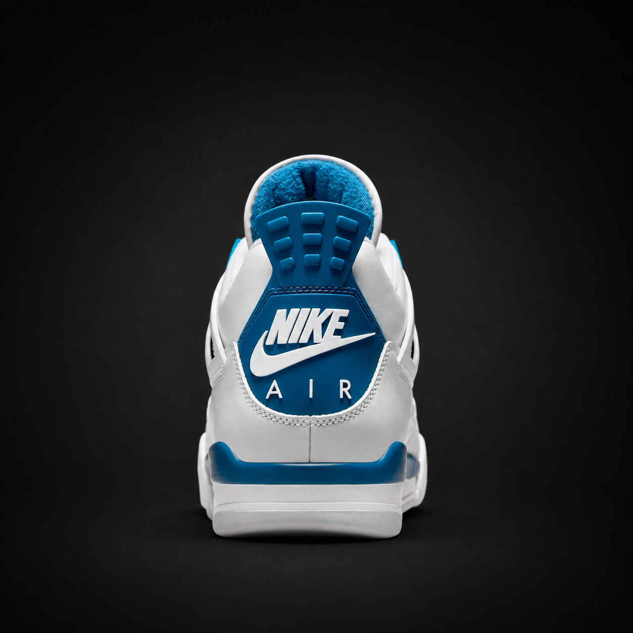 Air Jordan 4 Retro Military Blue, vista trasera — Crazy!Duck Hype