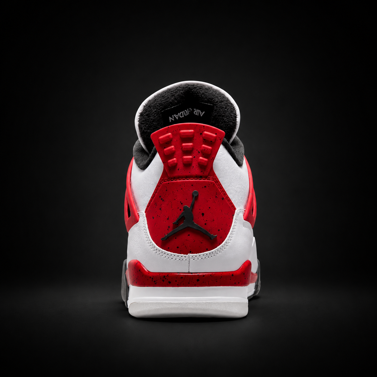 Air Jordan 4 Retro Red Cement, vista trasera — Crazy!Duck Hype