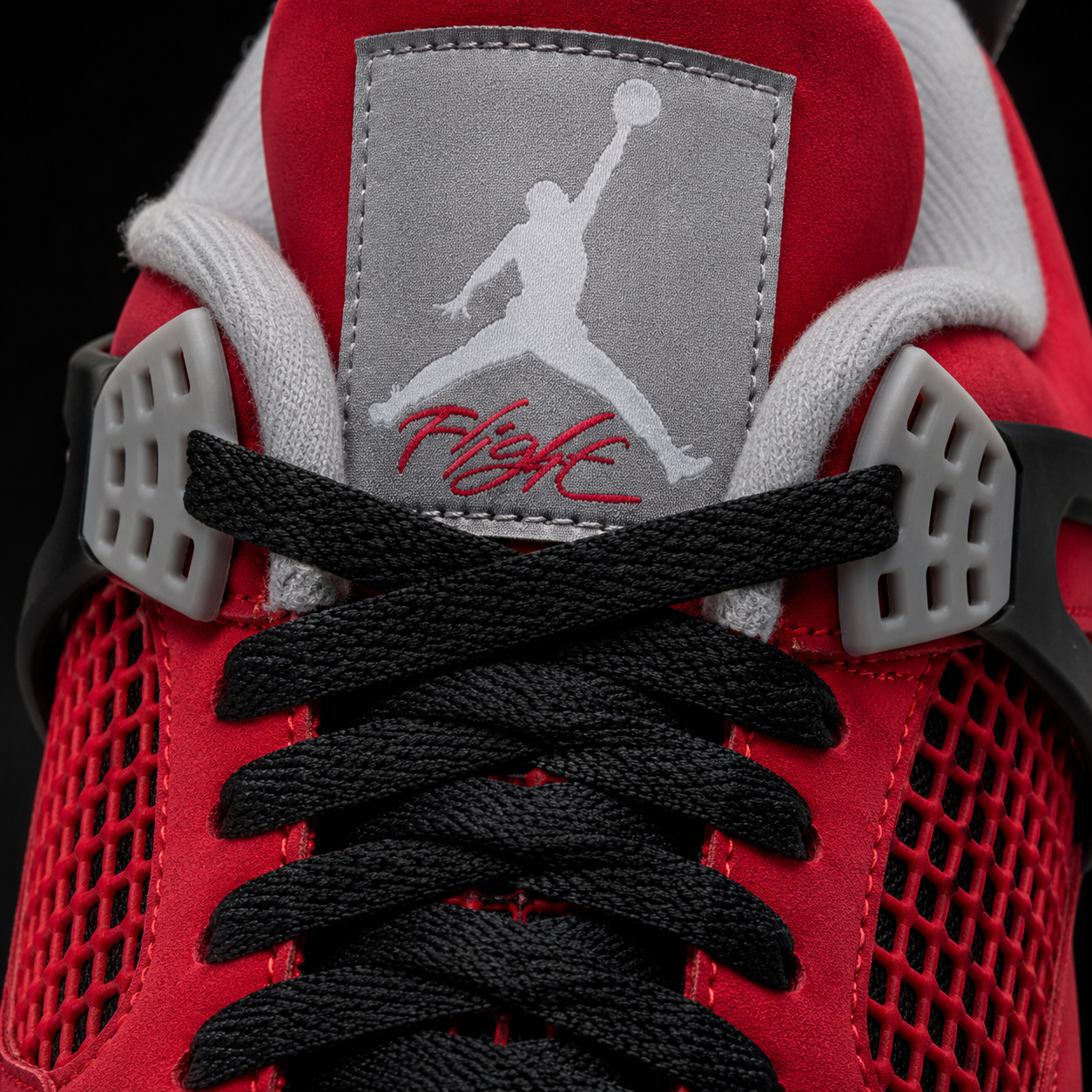 Air Jordan 4 Retro Toro Bravo Fire Red, detalle de agujetas — Crazy!Duck Hype