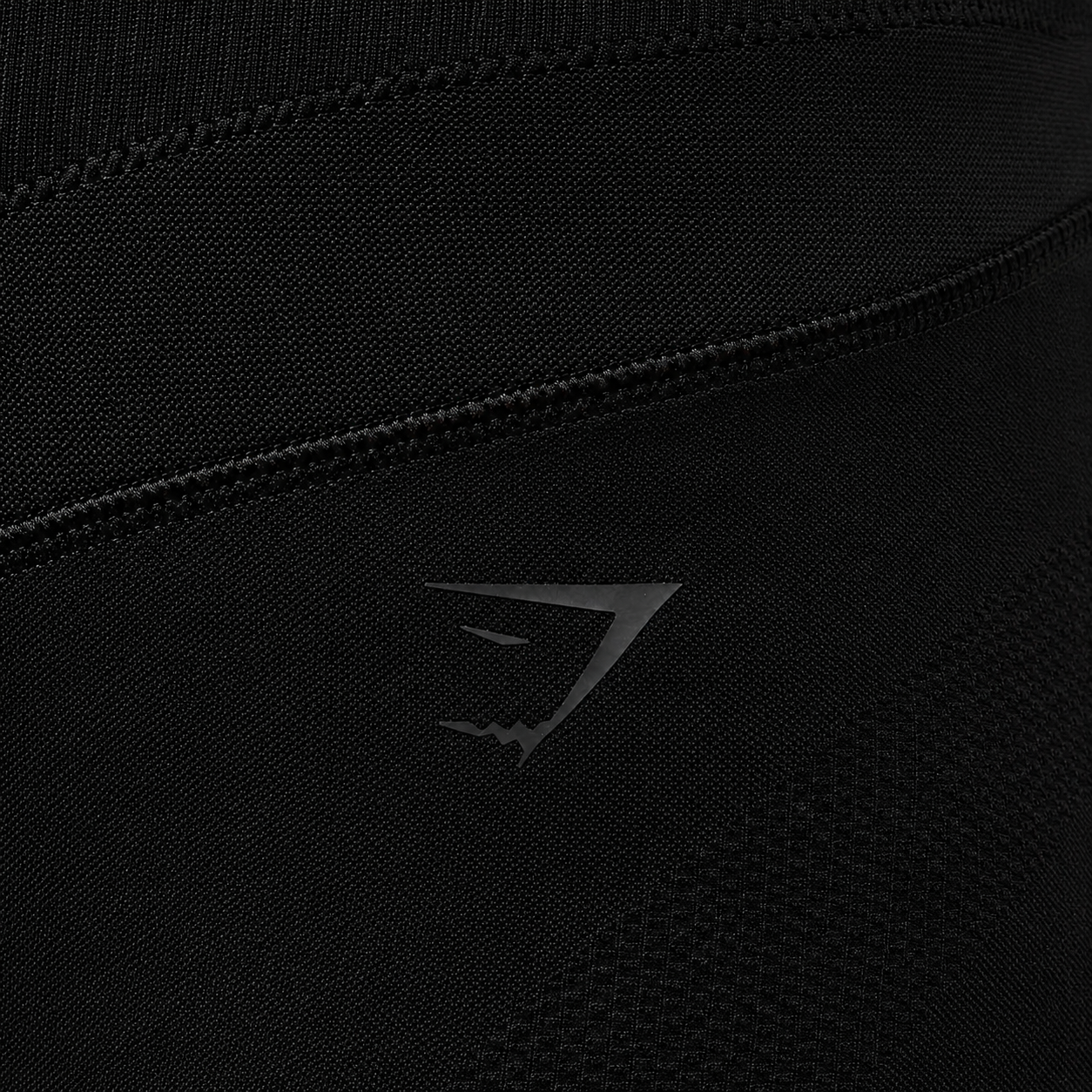 Gymshark Activate Seamless Shorts Black, detalle de logo y material — Crazy!Duck Hype