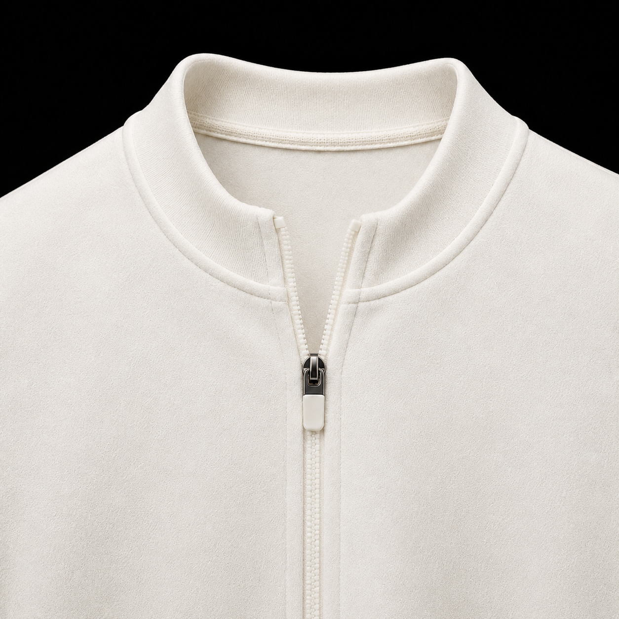 Gymshark Everyday Seamless Zip Tracktop Soft White, detalle de cierre y cuello — Crazy!Duck Hype
