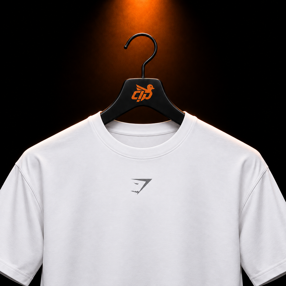Gymshark Power T-Shirt White con presentación de producto — Crazy!Duck Hype