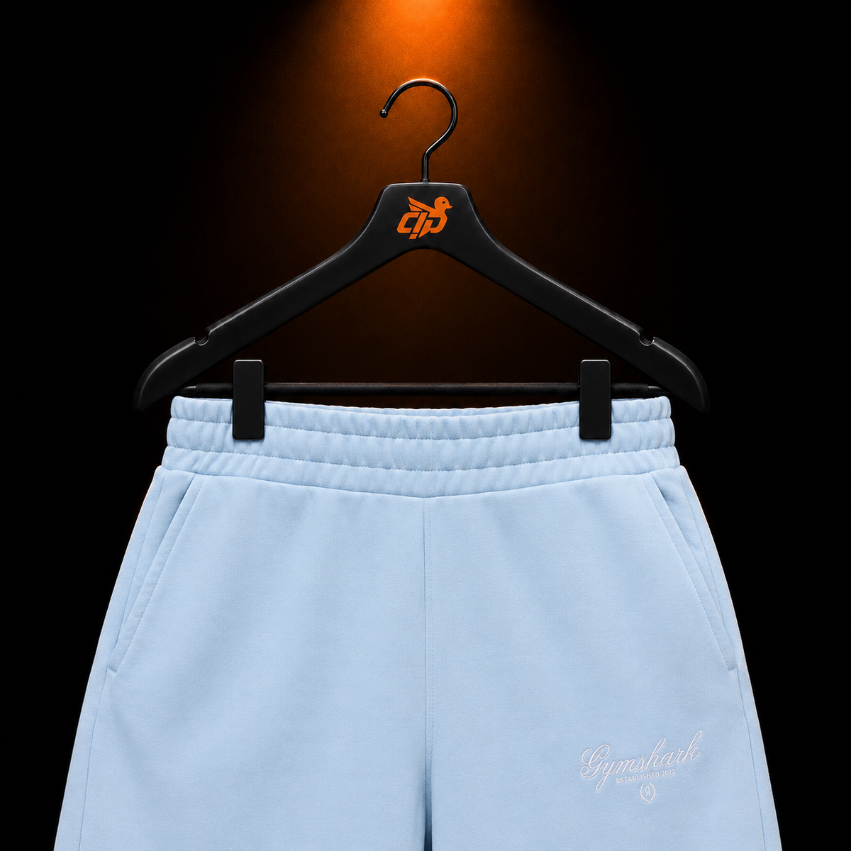 Gymshark Script Embroidery Joggers Chilled Blue con presentación de producto — Crazy!Duck Hype