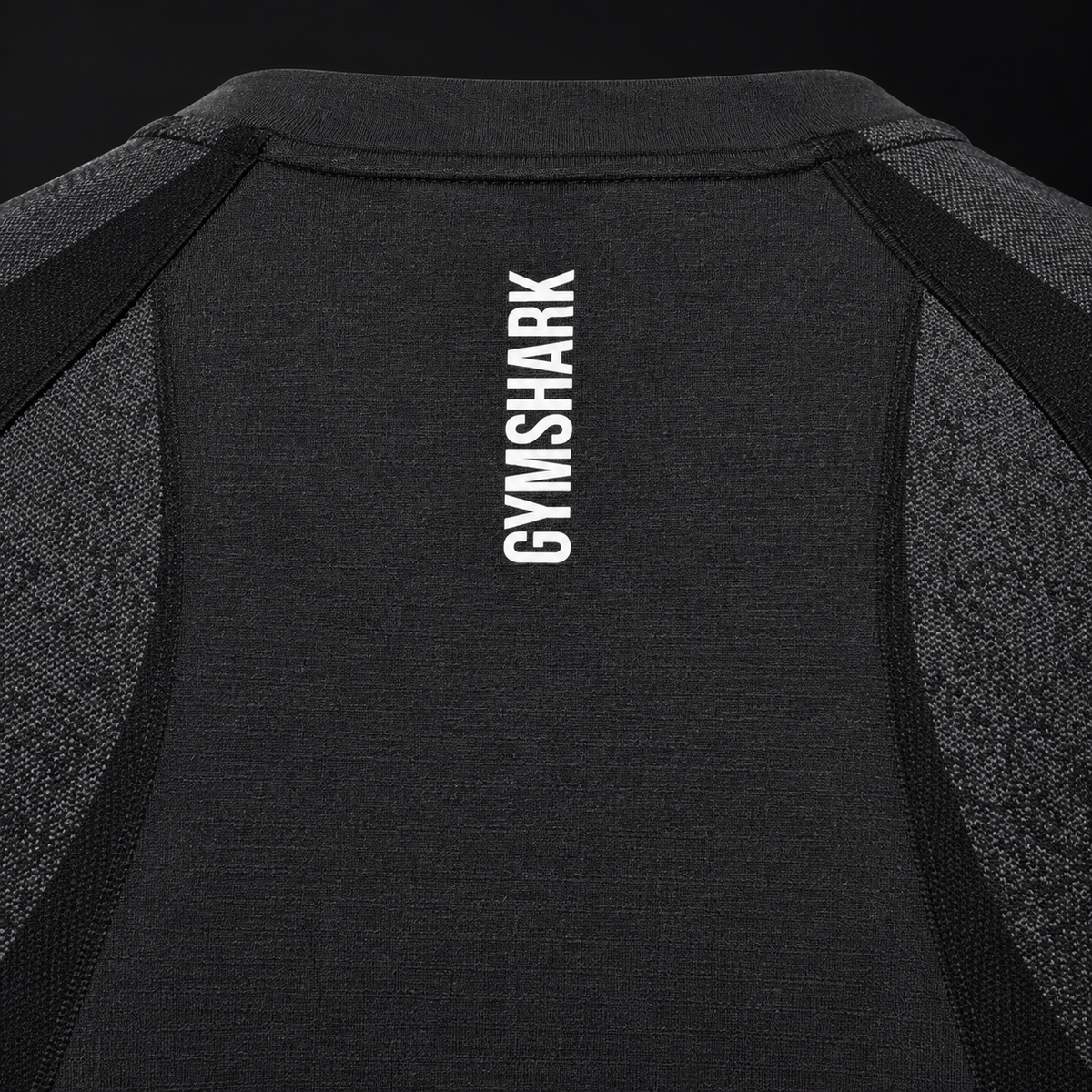 Gymshark Shadow Seamless T-Shirt Black, detalle de costuras y paneles — Crazy!Duck Hype