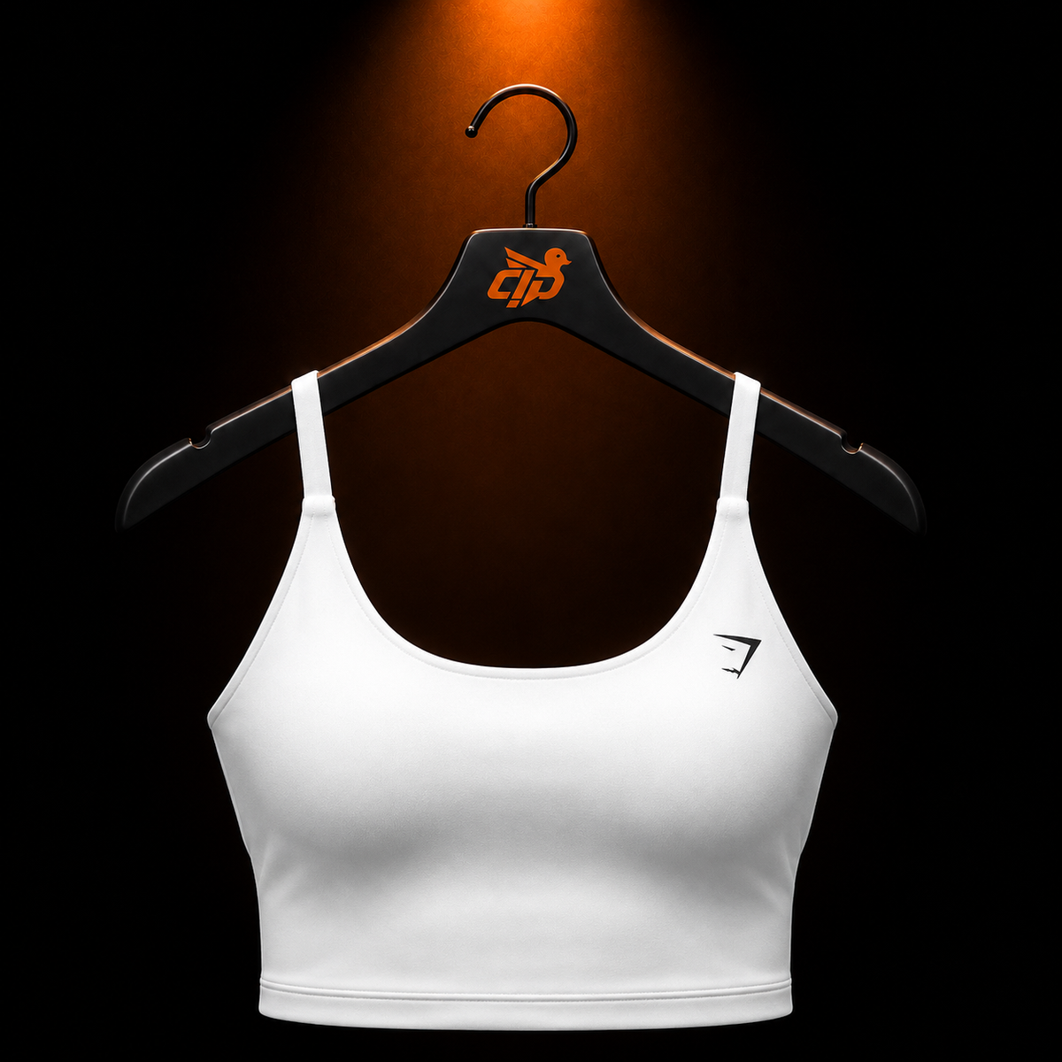 Gymshark Training Shelf Cami Tank White con presentación de producto — Crazy!Duck Hype