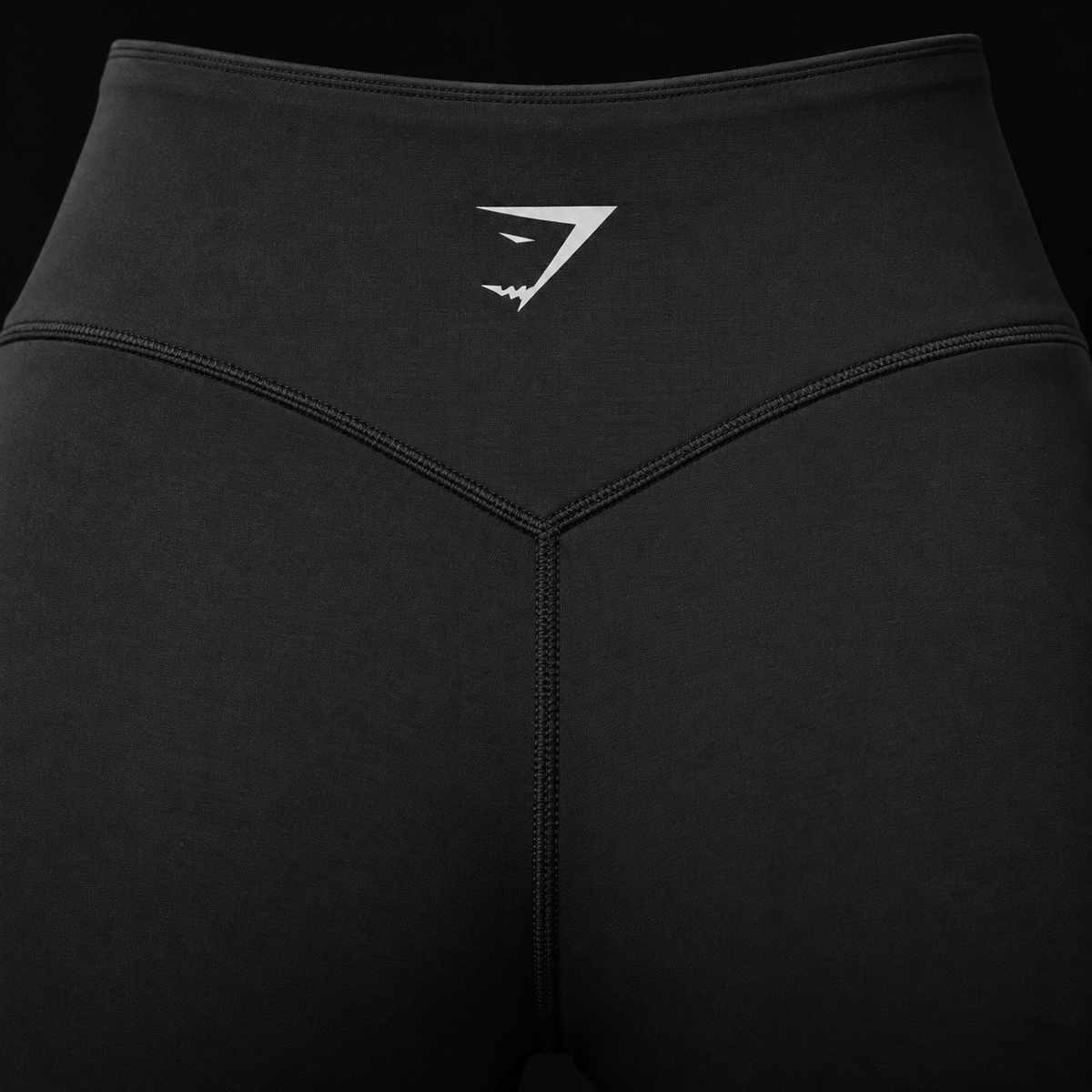 Gymshark Training Straight Leg Regular Leggings Black, detalle de logo y material — Crazy!Duck Hype